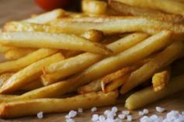 french-fries-923687_1920-680x360.jpg