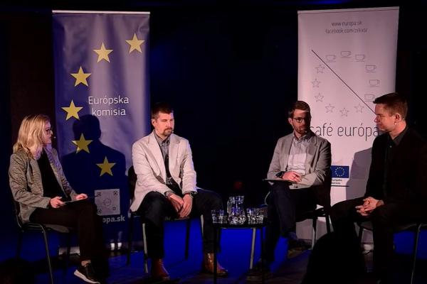 Café Európa: Zdravotníctvo na Slovensku a v Česku - kde sa stala chyba?